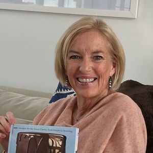 Meet your Posher, Connie